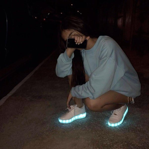 светящиеся кроссовки