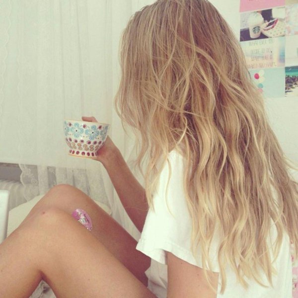 девушки со светлыми волосами