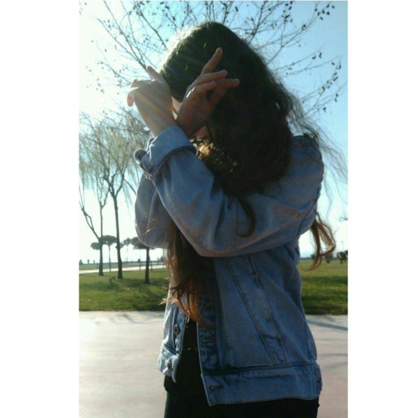 красивые девушки с закрытым лицом