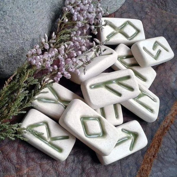 расклад на рунах