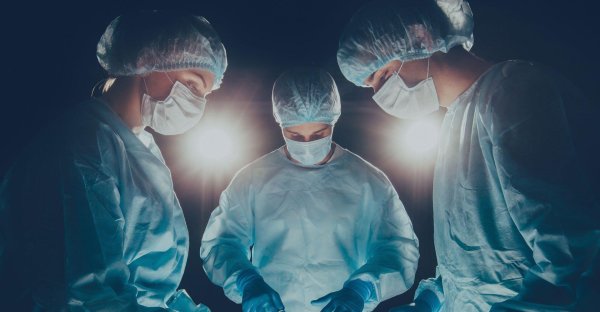 хирургические вмешательства