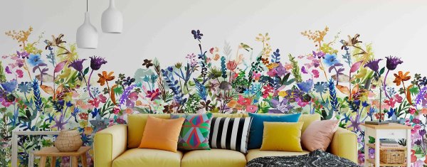 стена с обоями