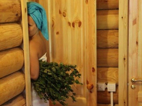 девушка в парилке