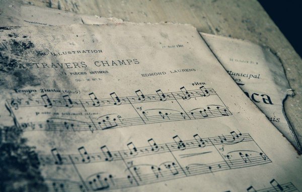 лист с нотами