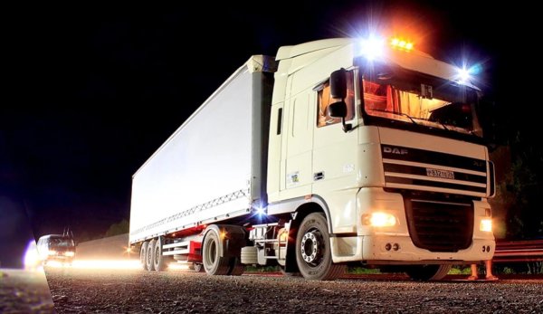 с праздником дальнобойщика