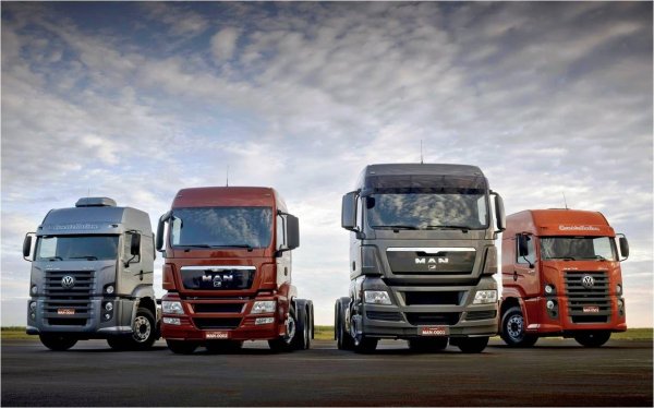 грузовая машина