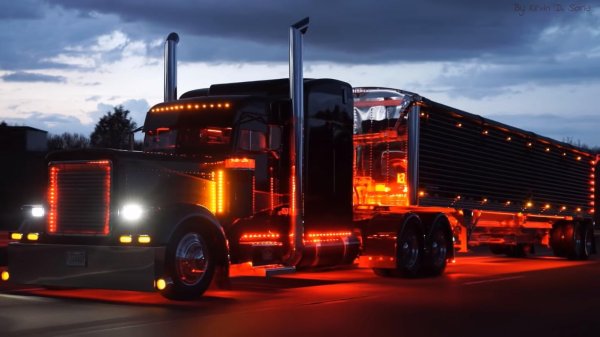 петербилт 379 ночью