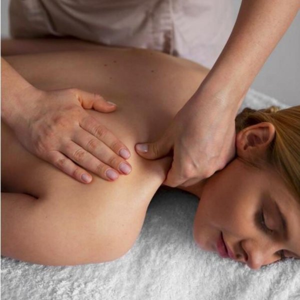 массаж шейно воротниковой зоны