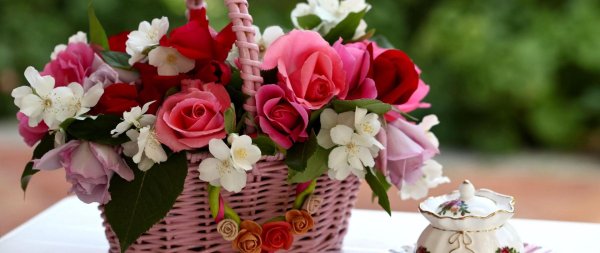 корзинка с цветами