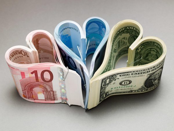 сердечко с деньгами