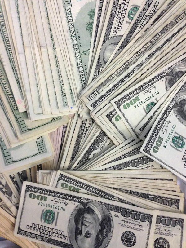 доллары и евро