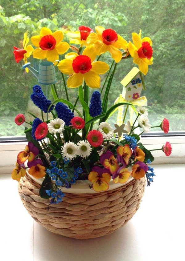 весенние композиции из цветов