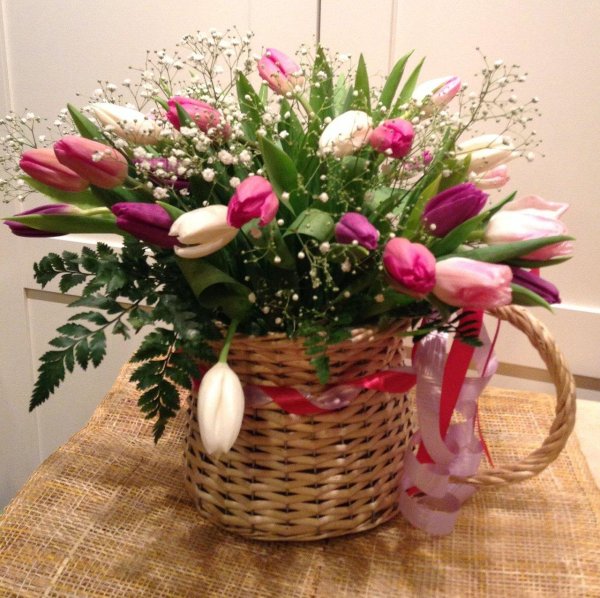 композиции из тюльпанов