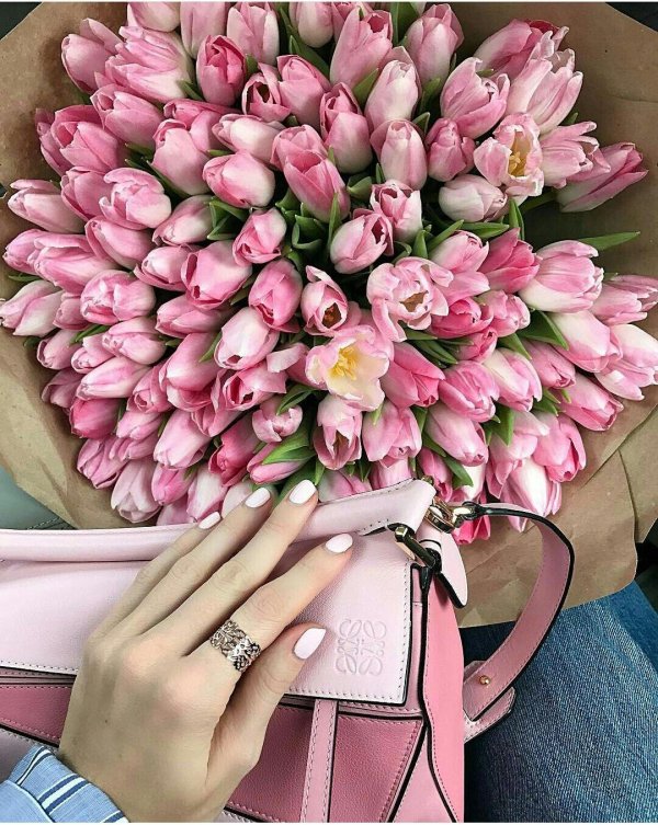 монобукет  тюльпаны