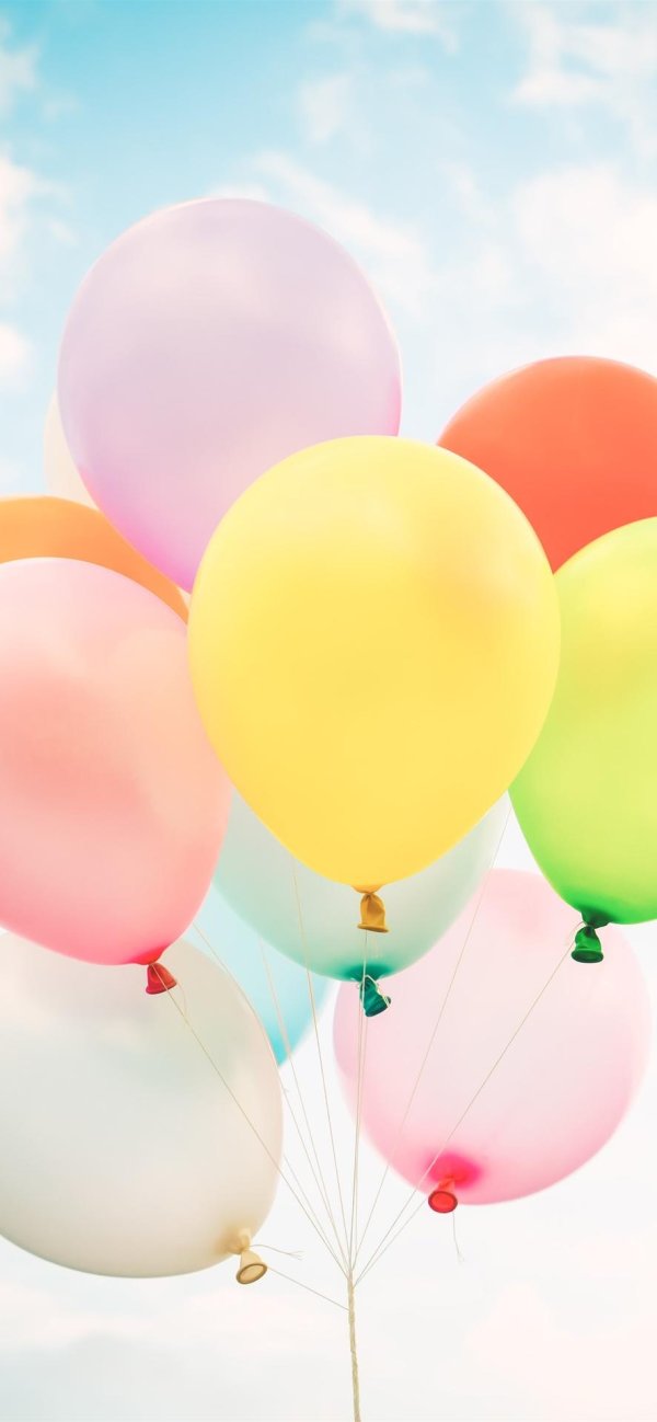 праздничные фоны с воздушными шарами