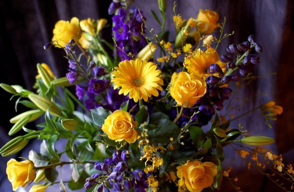 яркие букеты