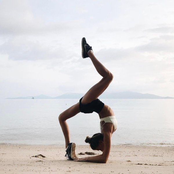 гимнастика растяжка