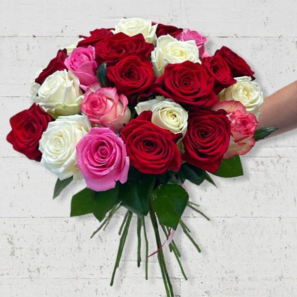 бело красный букет