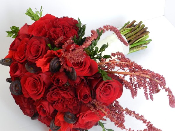 Букеты из роз