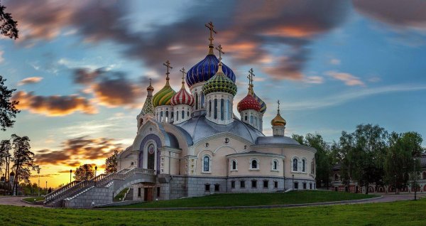 церковь святого игоря черниговского переделкино