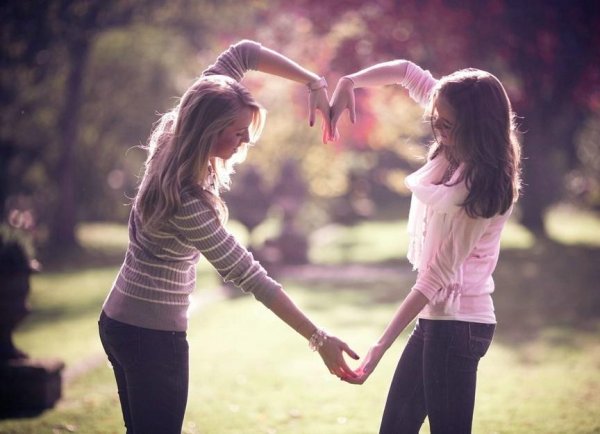 подруги крутые