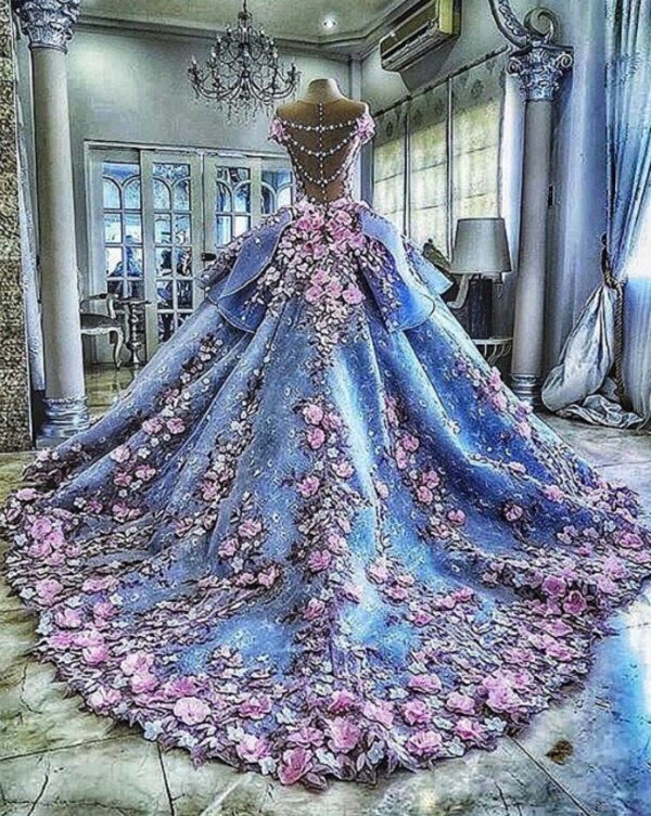 платья бальные