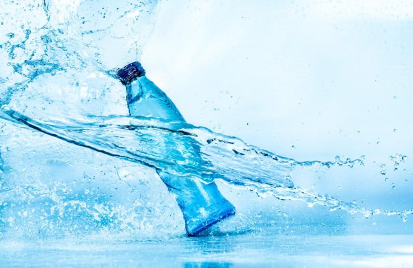 фон для бутылки воды