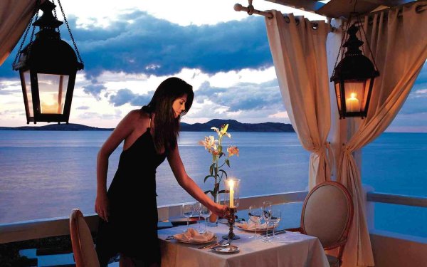 ресторан на берегу моря