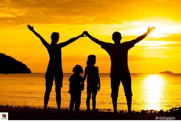 счастлива семья