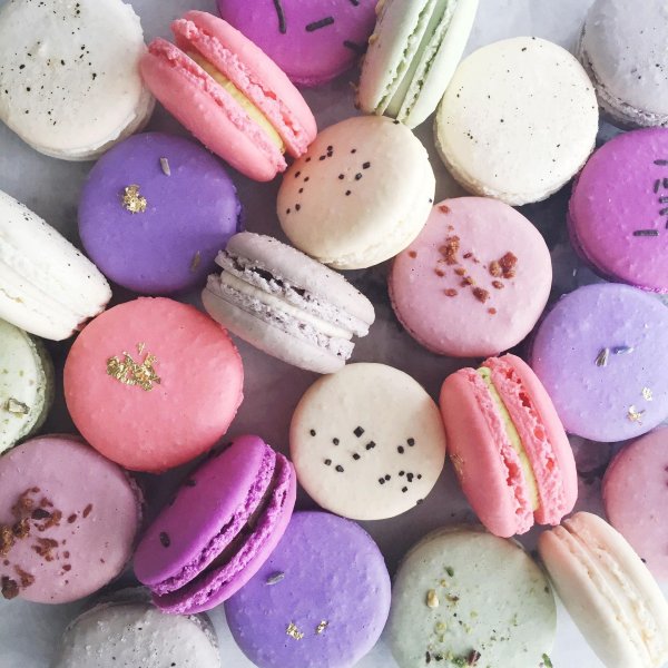 розовые макароны