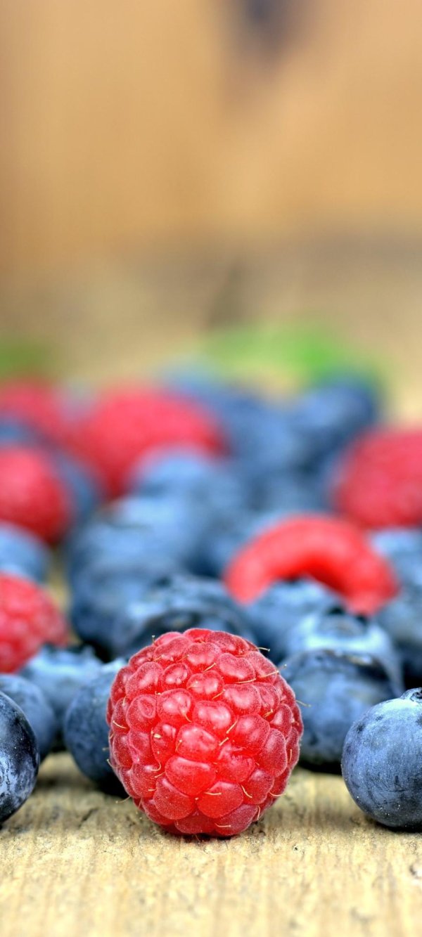 малина и голубика