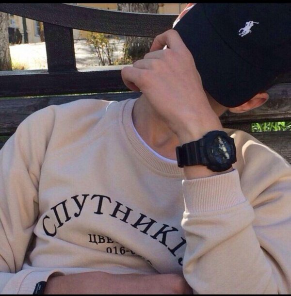 свитшот бежевый