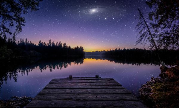 озеро ночью