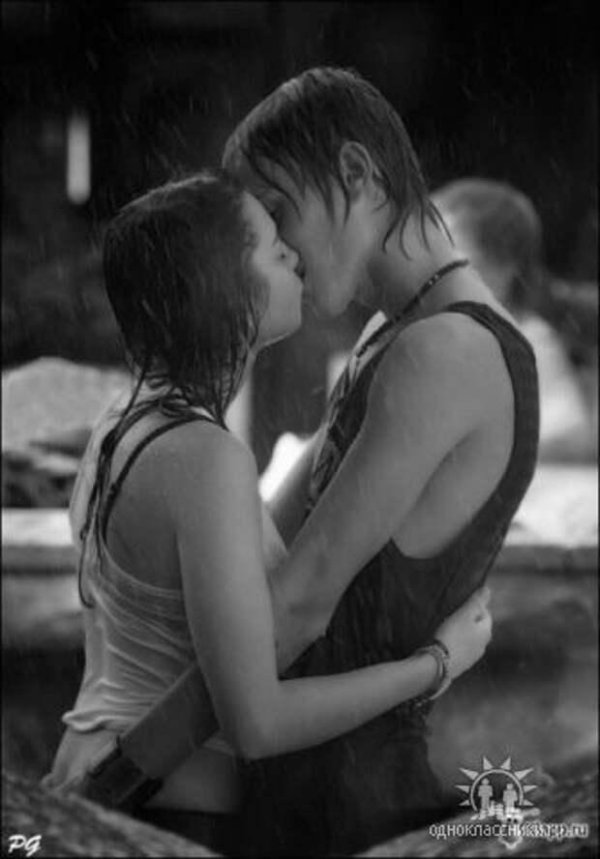 поцелуи под дождем