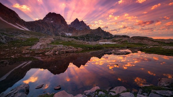 закат в горах