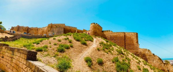 цитадель старый город и крепостные сооружения дербента