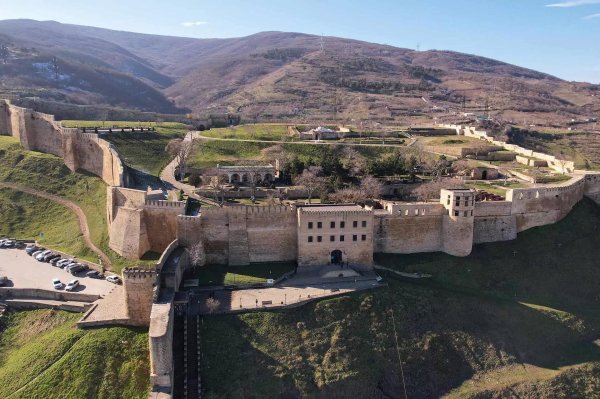 крепость нарын кала в дербенте