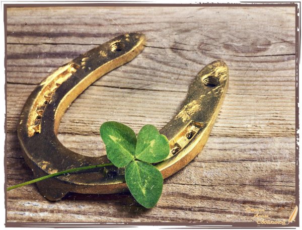 подкова с клевером