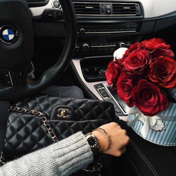 бмв с цветами