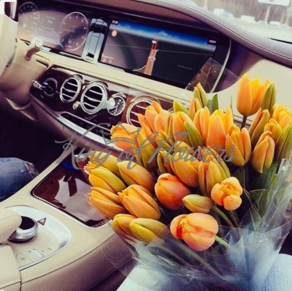 необычные букеты из тюльпанов