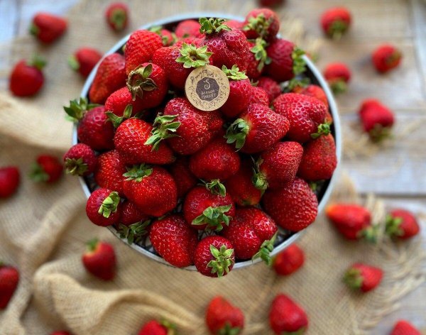 клубника стравберри