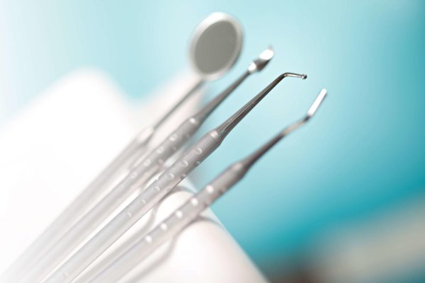 инструмент стоматолога