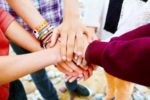 дружба дружбой