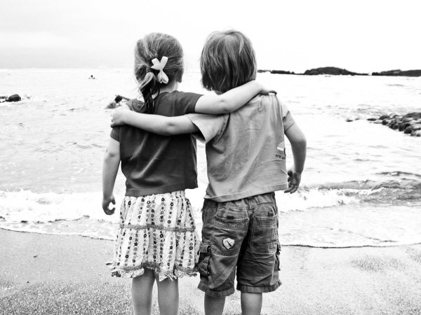 мальчик и девочка любовь