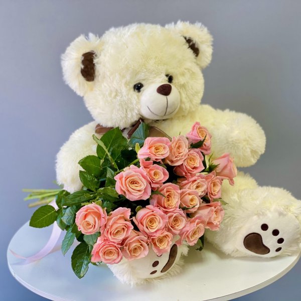 цветы и мишка