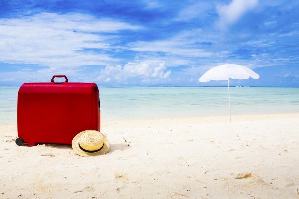 отпуск чемодан