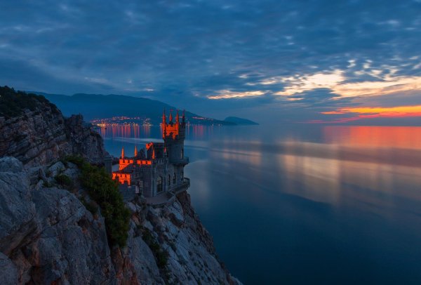 замок ласточкино гнездо в крыму