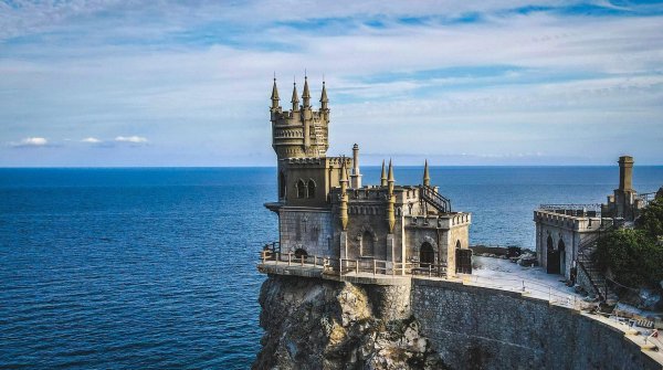 алупка ласточкино гнездо