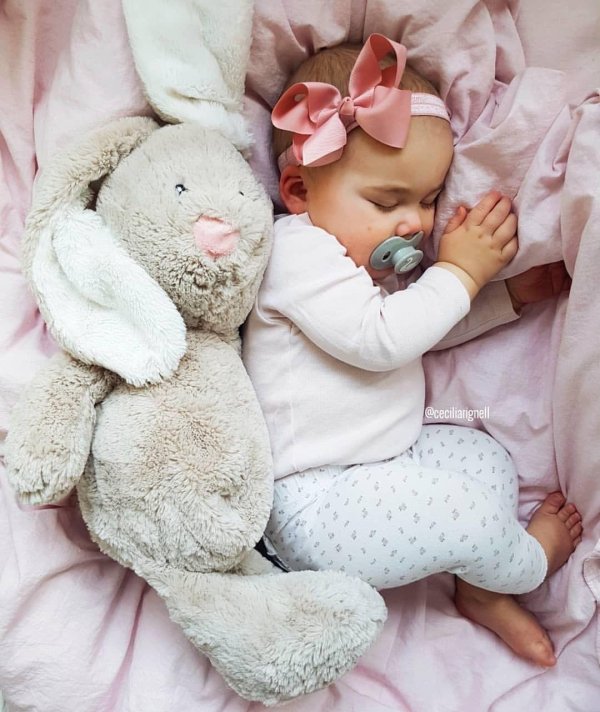 милому малышу