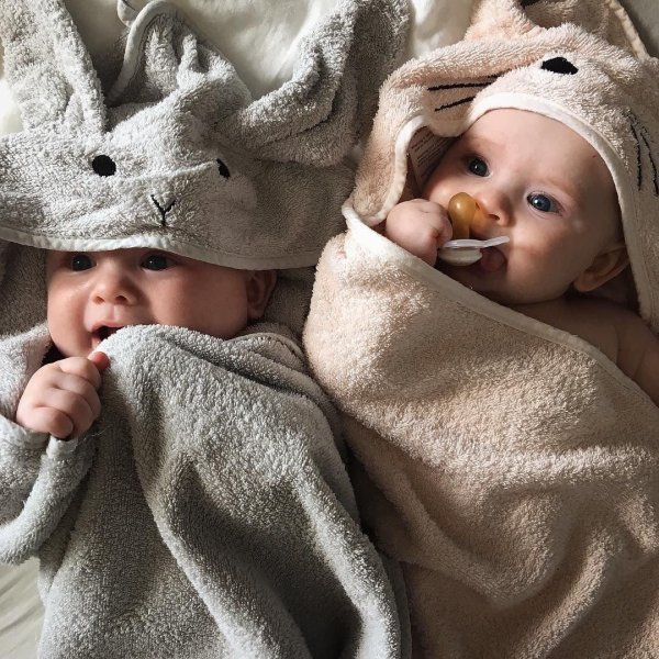 малыши двойняшки